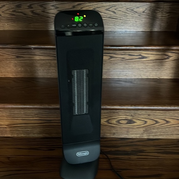 DeLonghi Other Delonghi Ceramic Tower Heater Hfx25s5l Poshmark